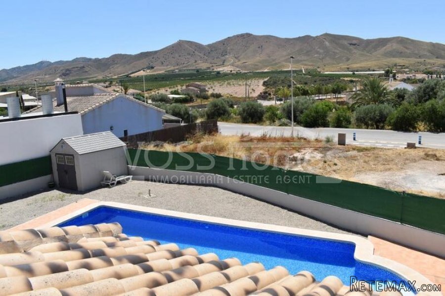 NEW & EXCLUSIVE TO VOSS HOMES - A larger than average, very.. - 3