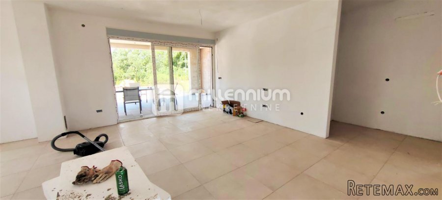 Istra, Labin, samostojeća prizemnica s bazenom, 83.20m2 - 5