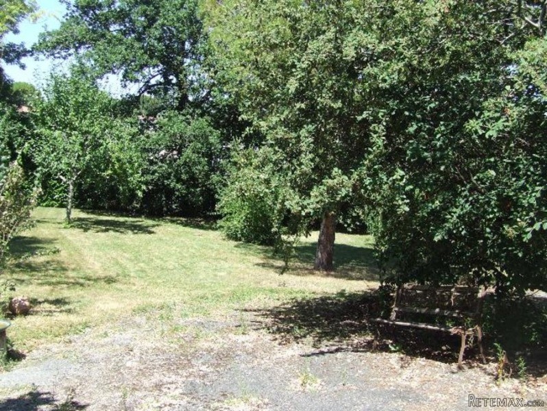 Situated In A Lively Bastide Village.. - 2