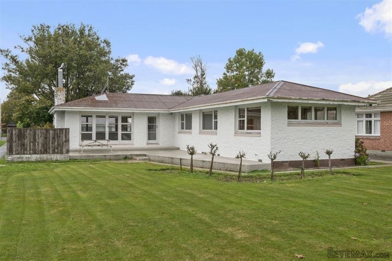Estate Realisation: Packed with..
