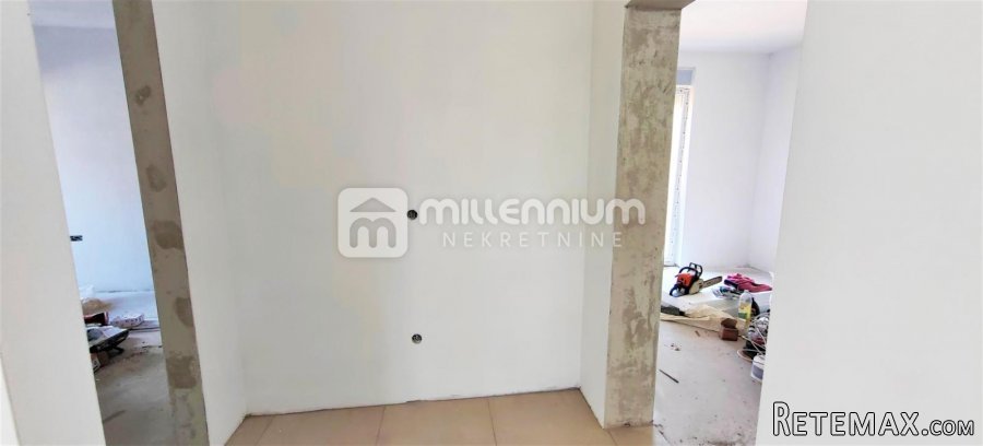Istra, Labin, samostojeća prizemnica s bazenom, 83.20m2 - 9