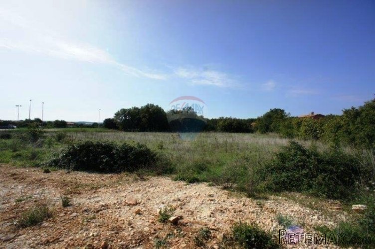 ISTRA, LIŽNJAN GRAĐEVINSKO ZEMLJIŠTE 650 M2 - 2