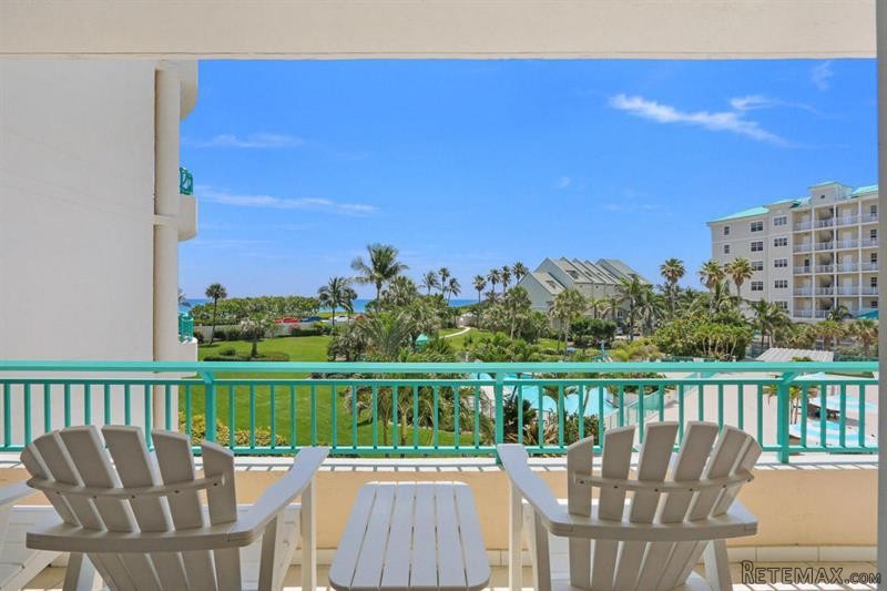 3 bedroom Residence For Sale: Jupiter.. - 2