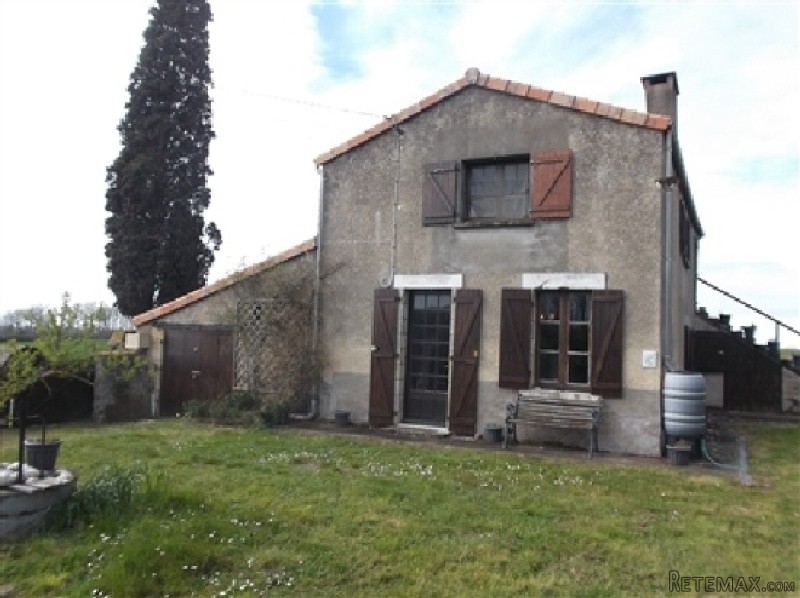 3 Bedroom House For Sale - 2