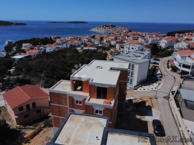 PRIMOŠTEN-STAN S POGLEDOM NA MORE - 2