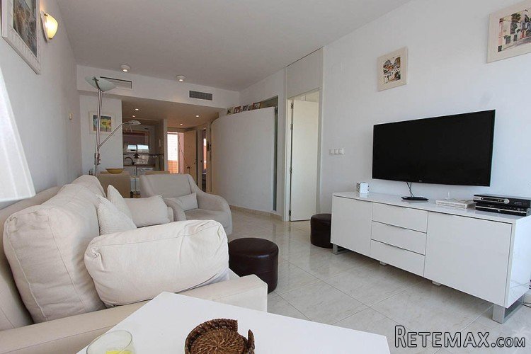 This beautiful apartment on the third floor with solarium.. - 4