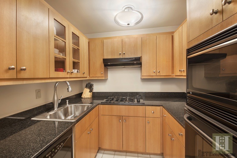 2 bedroom Apartment For Sale: 160 WEST.. - 2