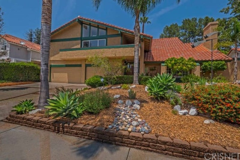 19623 Hiawatha Street | Chatsworth..