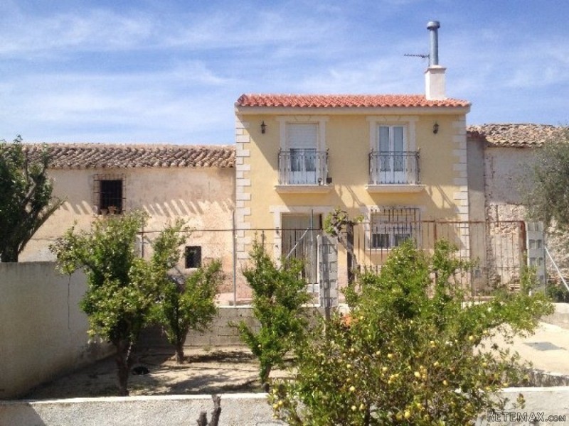 Cortijo / Country House in Albox