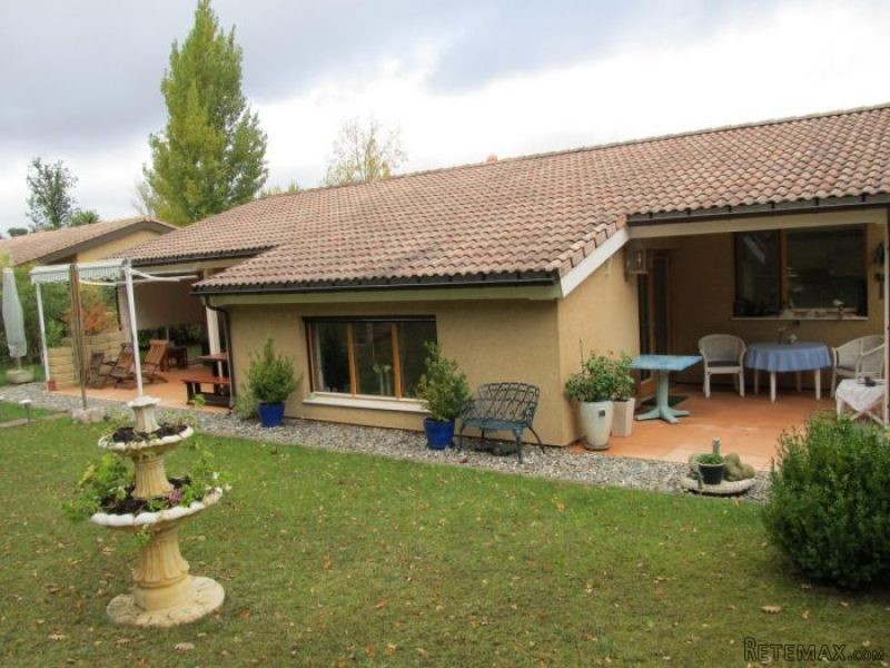 3 Bedrooms - House - Midi-Pyrenees -..