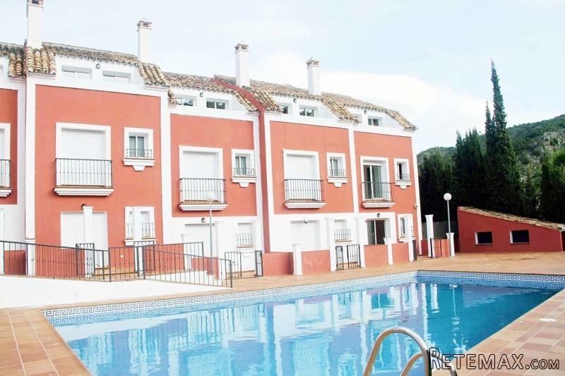 3 Bedrooms - House - Andalucia - For..