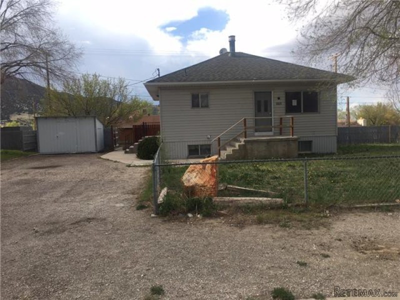 805 Park Avenue Ely, NV, 89301 White..