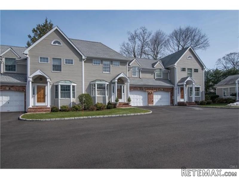 3 bedroom Apartment For Sale: 34 MEAD.. - 2