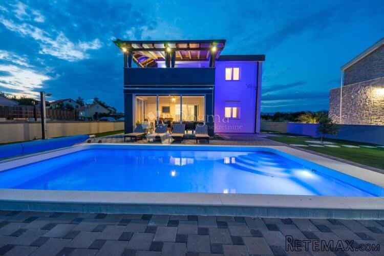 Villa 100m od mora - 2