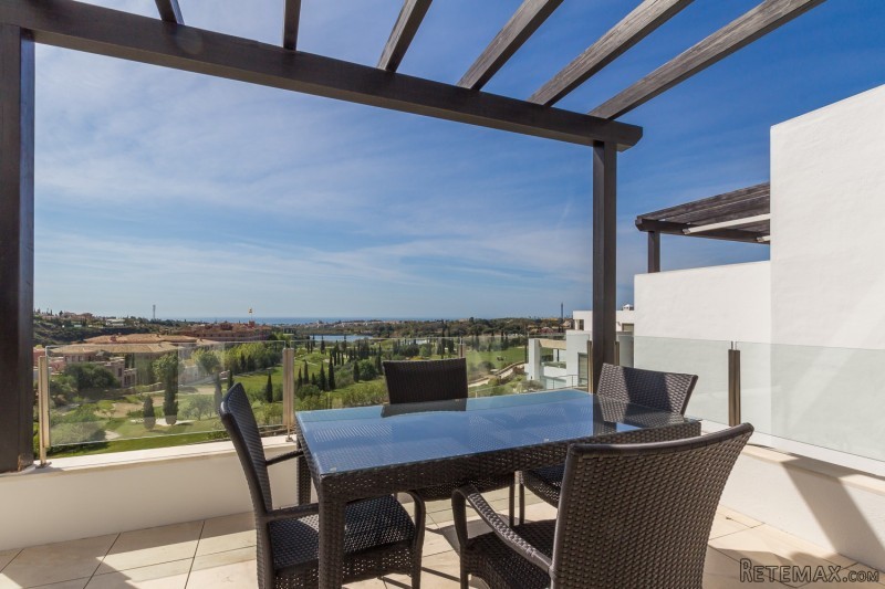 2 Bedroom Middle Floor Apartment - 2