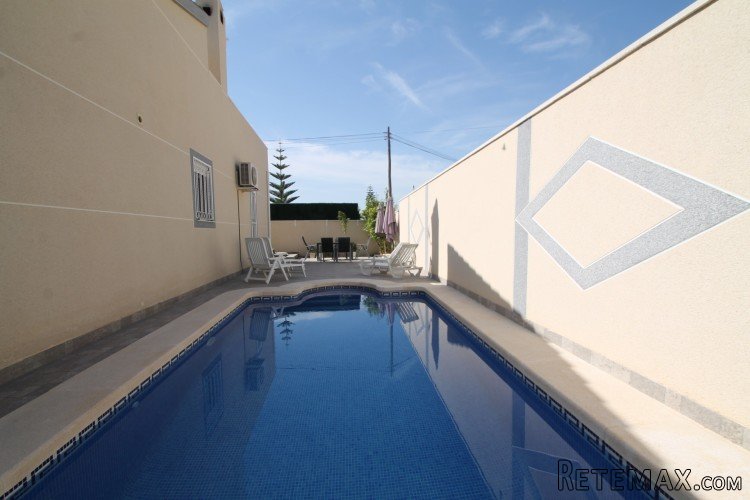 This beautiful detached villa located in the middle of the.. - 3