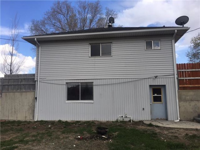 805 Park Avenue Ely, NV, 89301 White.. - 2