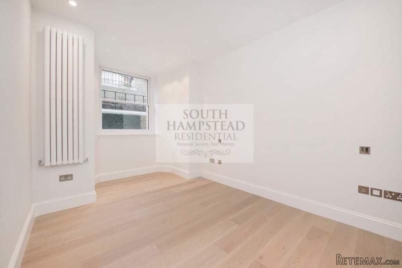 Flat 2, 9 Arkwright Road - 2