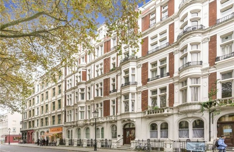 Great Russell Mansions, Great Russell..