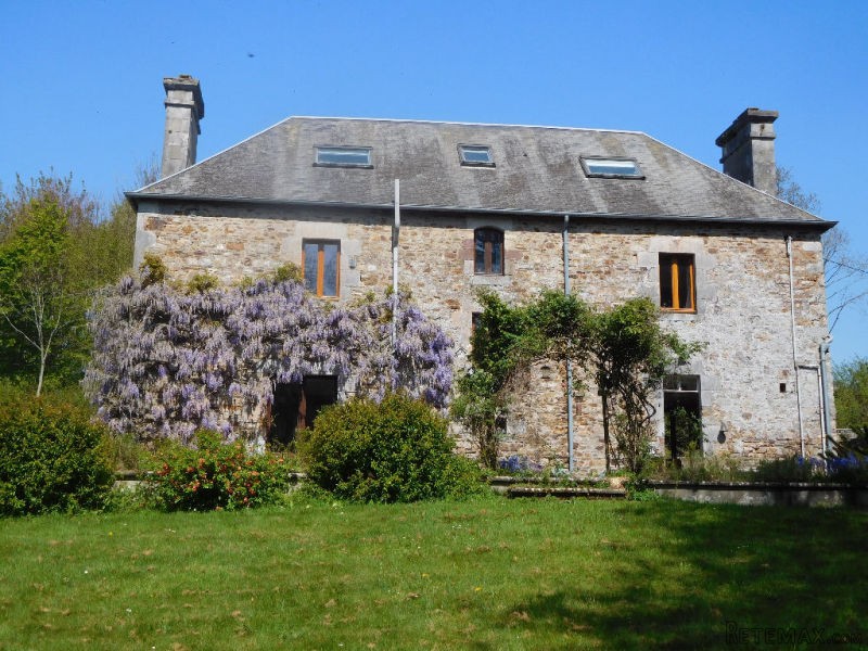 Character Stone House With Garden.. - 2