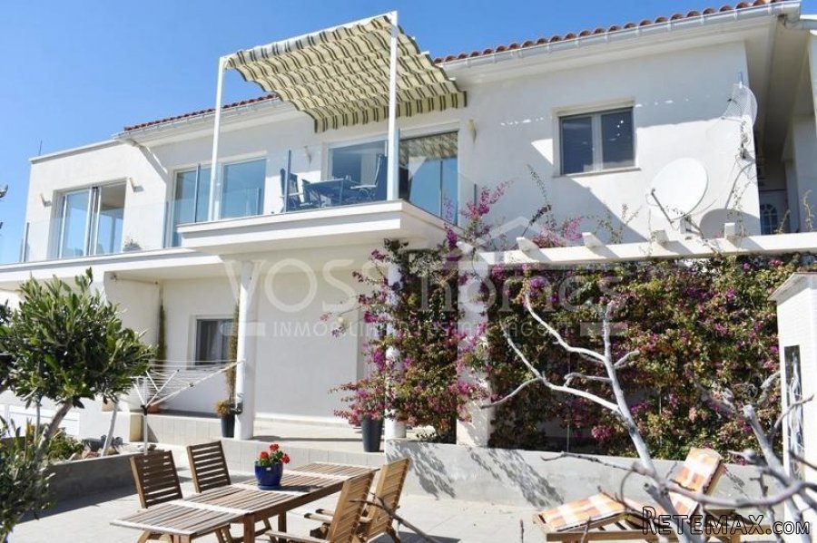 This is a stunning, unique, quality built WOW property with.. - 10
