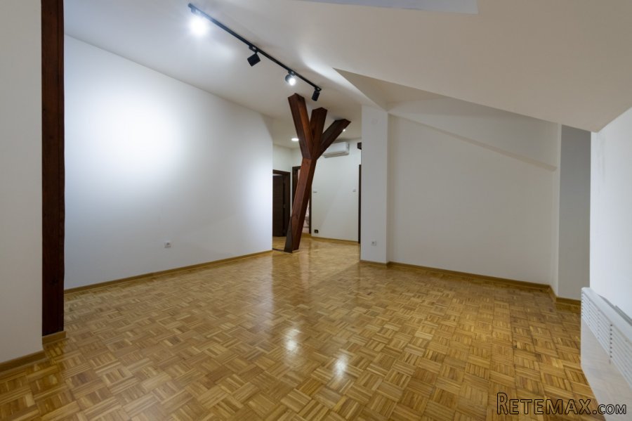 Kanarevo brdo-2,5-67m2-renoviran-vlasnik - 3