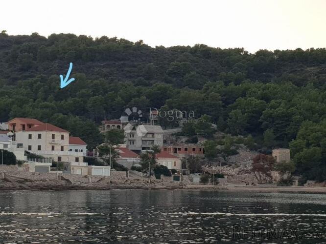 POLJOPRIVREDNO ZEMLJIŠTE, OTOK ŠOLTA 5113M2