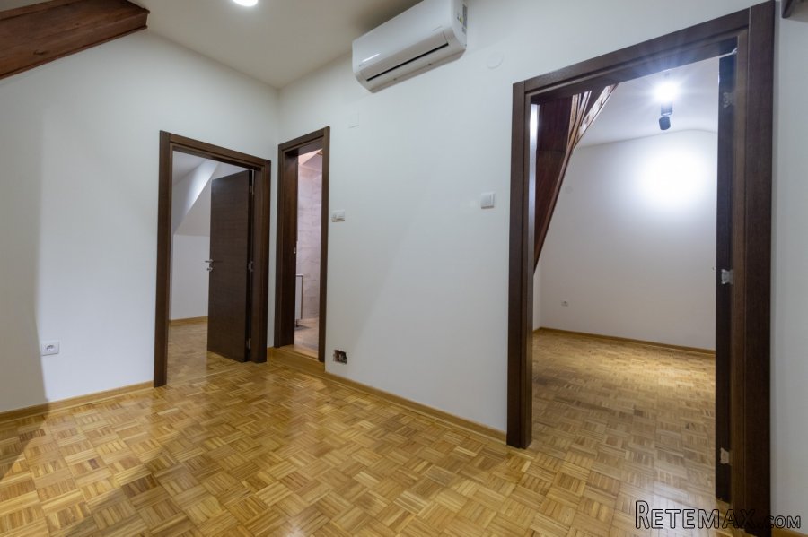 Kanarevo brdo-2,5-67m2-renoviran-vlasnik - 7