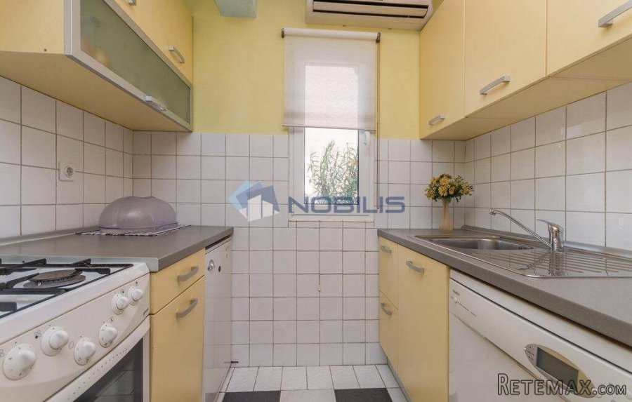 Pašman, Ždrelac - kuća katnica 200 m2 i bungalov - 12