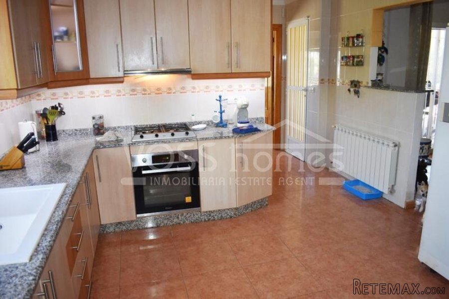 RESERVED - Large 250m2 detached 3 Bed 2 Bath Villa with a.. - 12