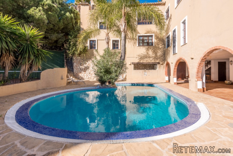 Exclusive detached villa with a plot of 1,360 m2, facing.. - 3