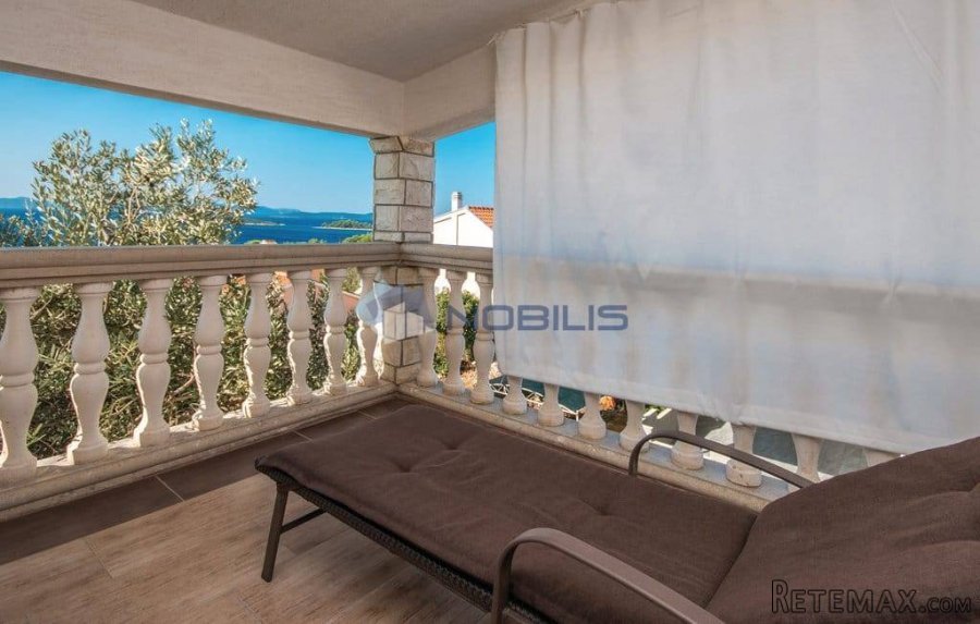 Pašman, Ždrelac - kuća katnica 200 m2 i bungalov - 13