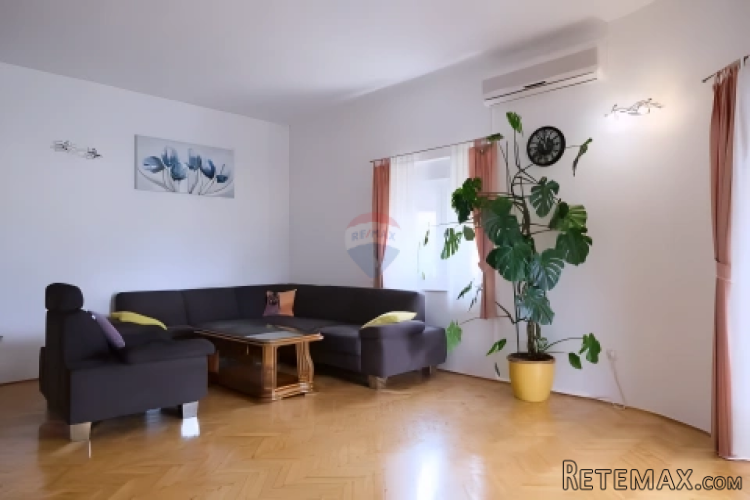 Pula, Veli vrh - samostojeća kuća s bazenom - 3