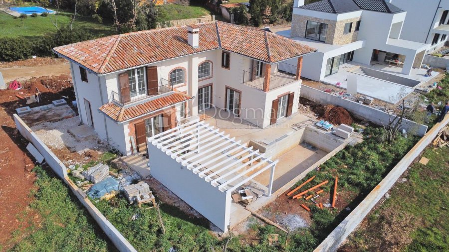 POREČ OKOLICA!! NOVO NA TRŽIŠTU!!! PREDIVNA KUĆA S BAZENOM! - 4
