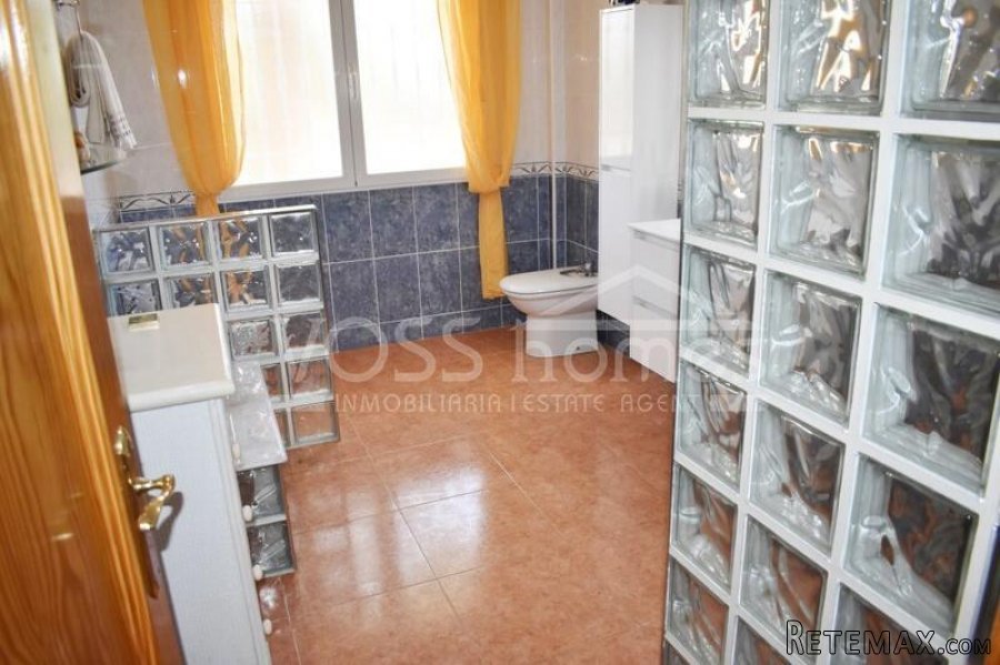RESERVED - Large 250m2 detached 3 Bed 2 Bath Villa with a.. - 16