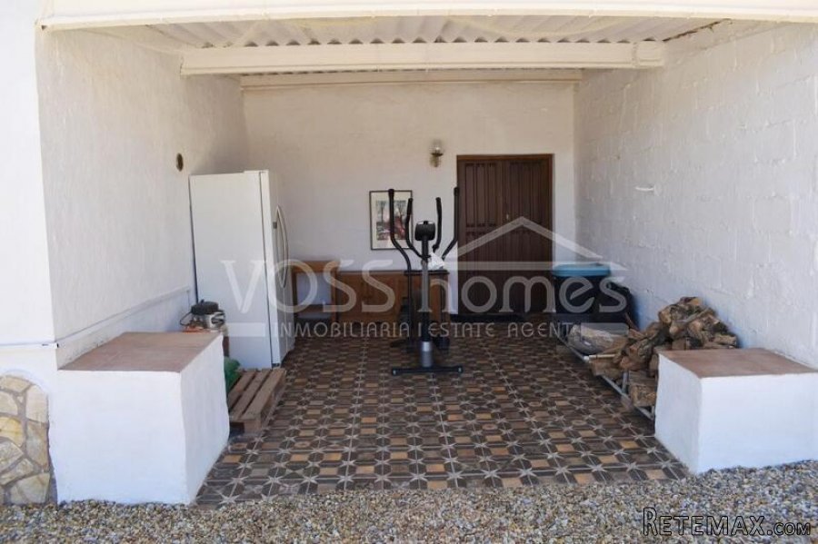 NEW & EXCLUSIVE LISTING FOR VOSS HOMES - A large.. - 17