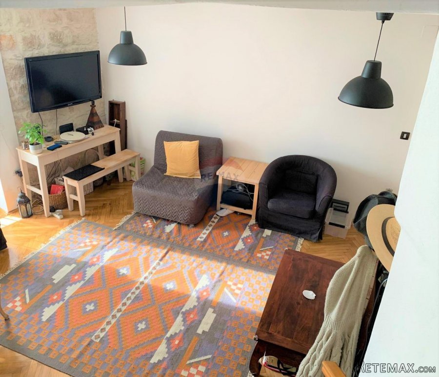 Rovinj,renovirana kuća-183m2- u centru s terasom - 9