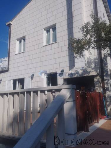 Dubrovnik, Zaton, predivna kuća 300 m2, 60 m od mora