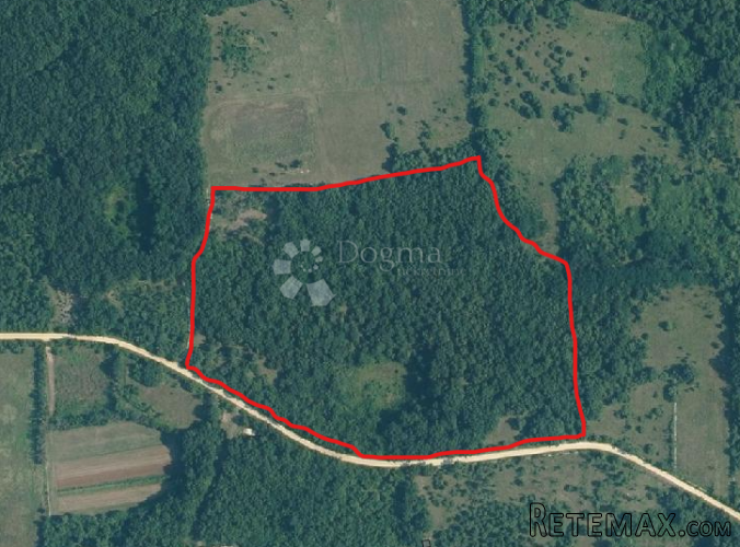 Zemljište 12.159 m², nedaleko naselja Barat - 2