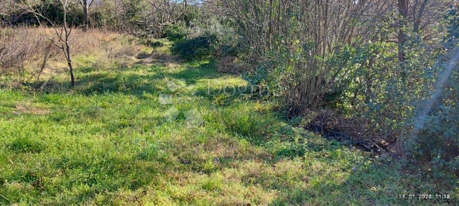 Gradjevinski teren u Matuljima, dio Mihotići - 2