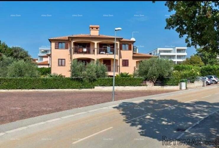 Novigrad, stan na atraktivnoj lokaciji u blizini mora - 2