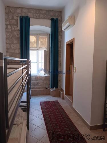 Dubrovnik, Stari grad, stan 93 m2