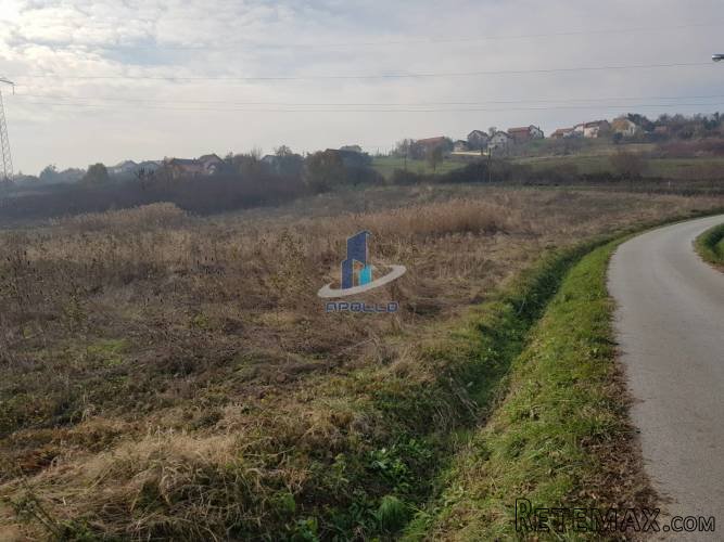 Kašina, poljoprivredno zemljište 8400m2