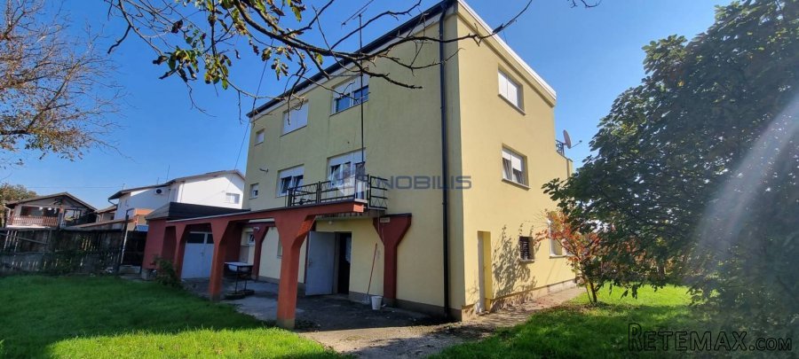 Kutina, kuća 270 m2, 1674 m2 okućnica