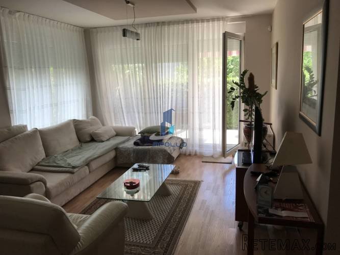 Bijenik, trosoban stan 90m2 s vrtom