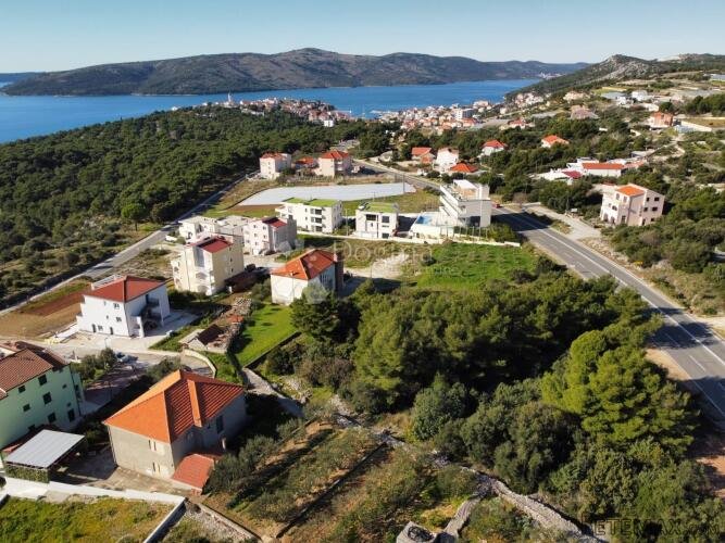 TROGIR(SEGET) - GRAĐEVINSKO ZEMLJIŠTE S ODLIČNIM POGLEDOM - 3