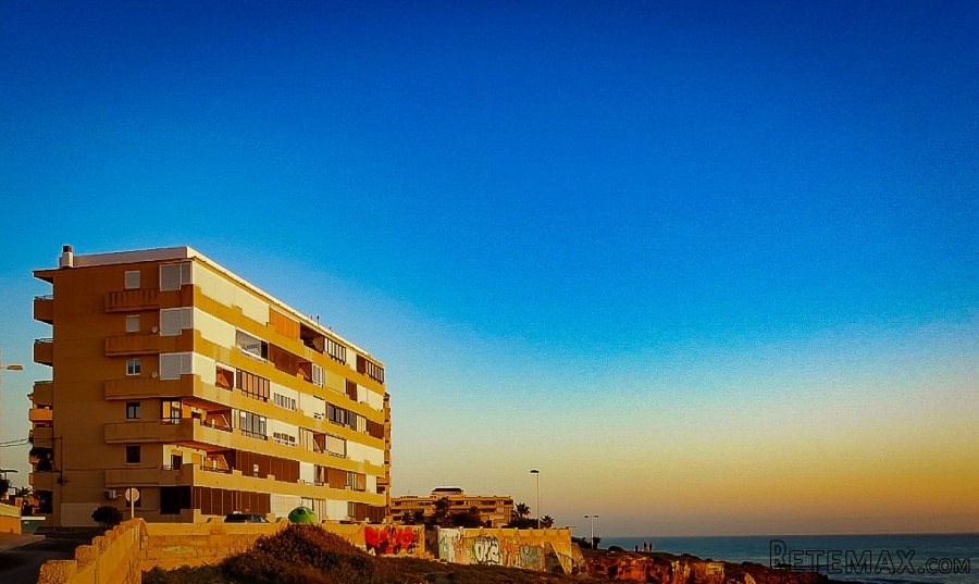Apartamento en una excelente ubicación a solo 50 m de la.. - 2