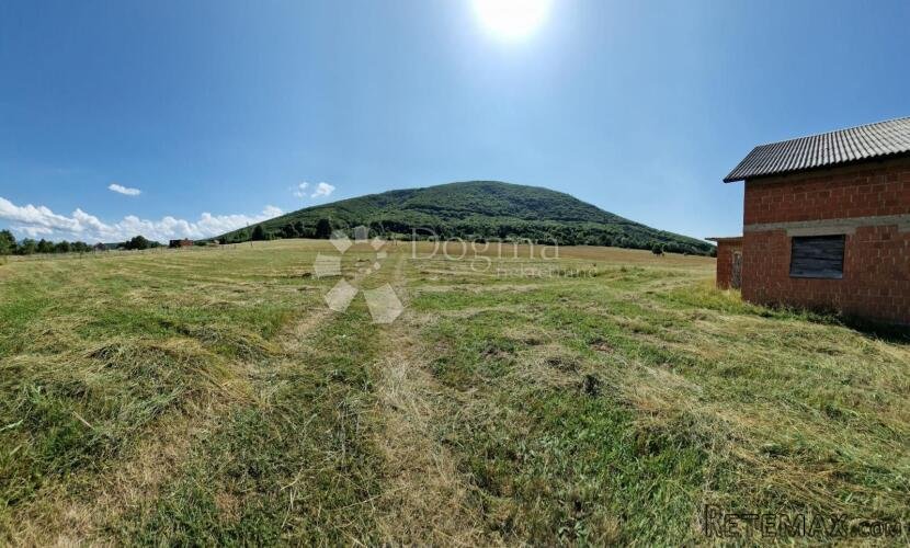 Prostrano zemljište za investiciju (T2) - 2