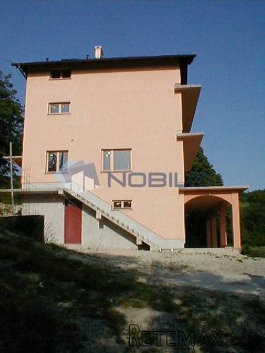Čučerje, kuća 450 m2 , visoki roh bauh