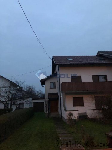 Zagreb, Velika Gorica, 250m2+ 350m2 okućnice, garaža